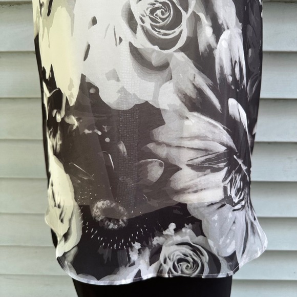 American Eagle Black & White Floral Blouse Cap Sleeve Sheer Top Whimsygoth Sz SP - Picture 4 of 11